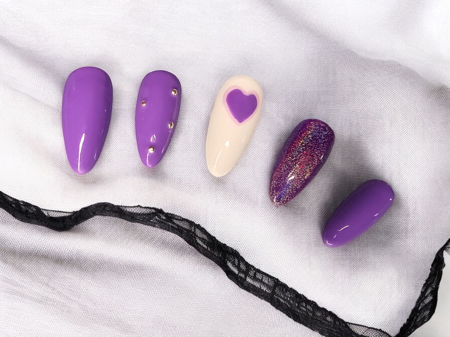 Lovestruck Pearl Press On Nails