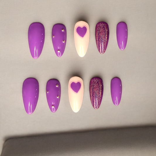 Lovestruck Pearl Press On Nails