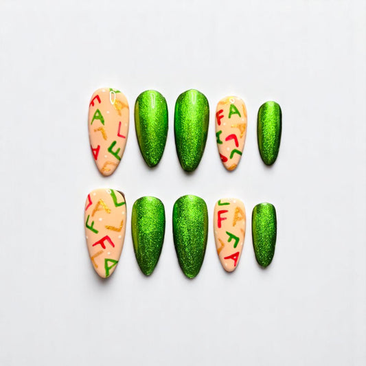 Fa-la-la-La Fabulous Press On Nails