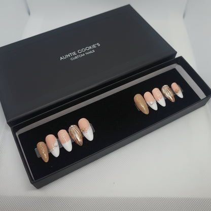 Seaside Treasure Press On Nails