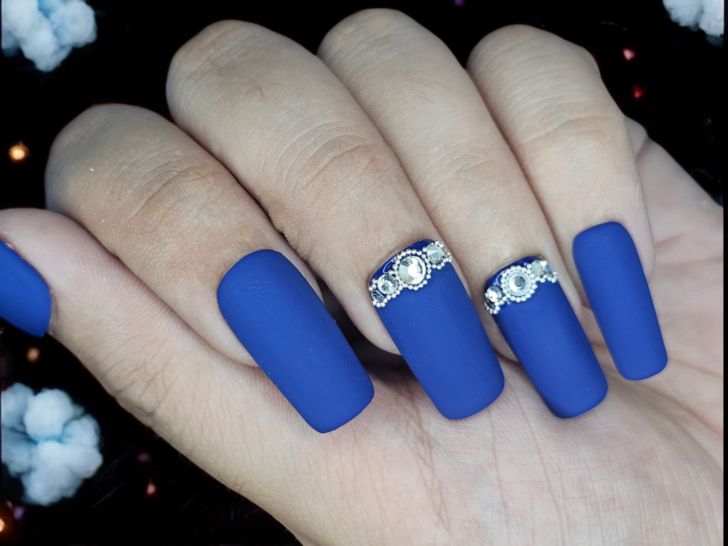Elegant Blues Press On Nails
