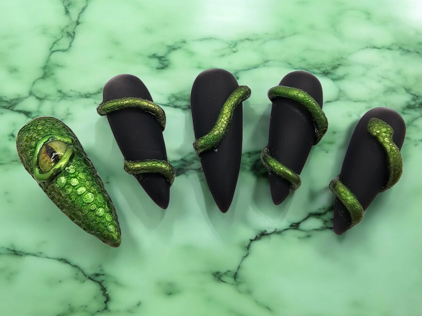 Emerald Serpent Press On Nails