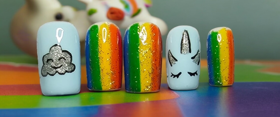 Rainbow Dreams & Unicorn Beams Press-On Nail Set