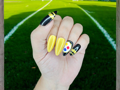 Touchdown Tips Black & Yellow Fans Press On Nails
