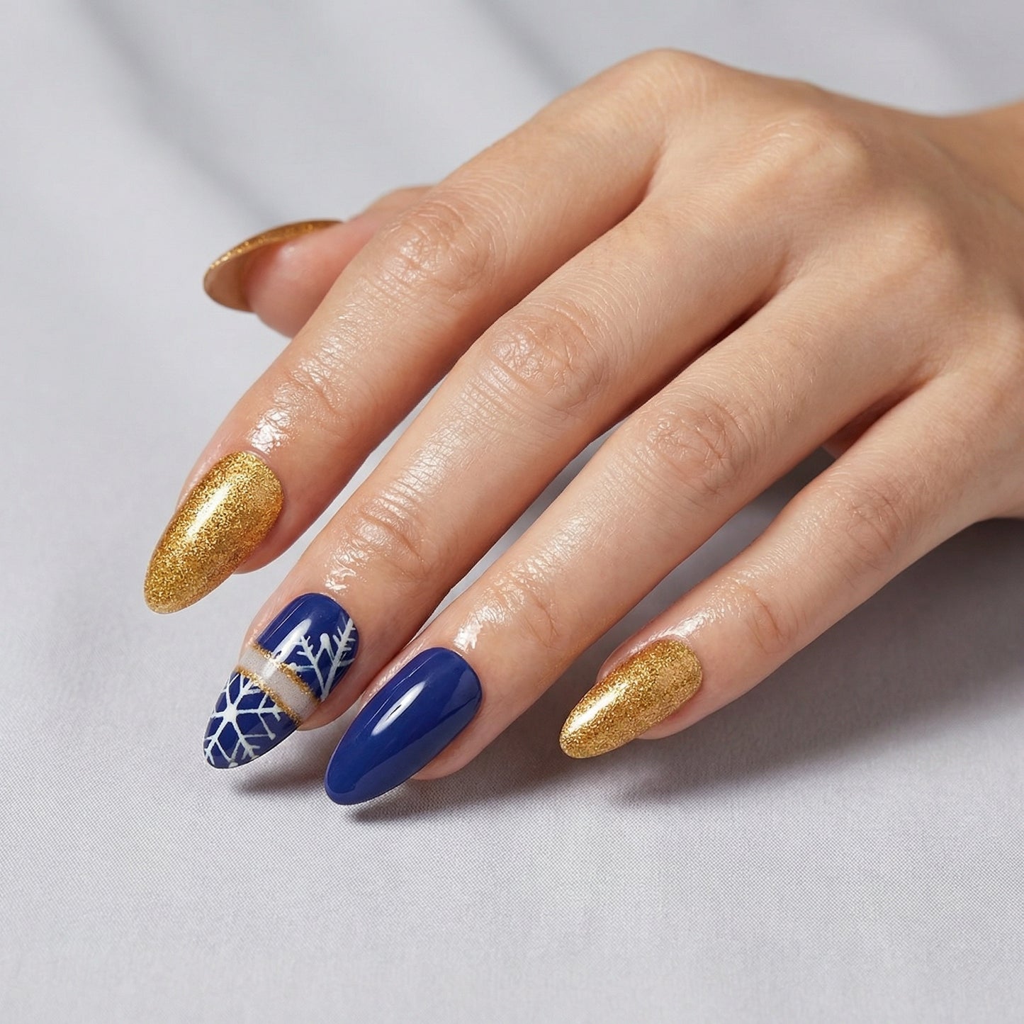 Luxe Winter Sparkle Press On Nails